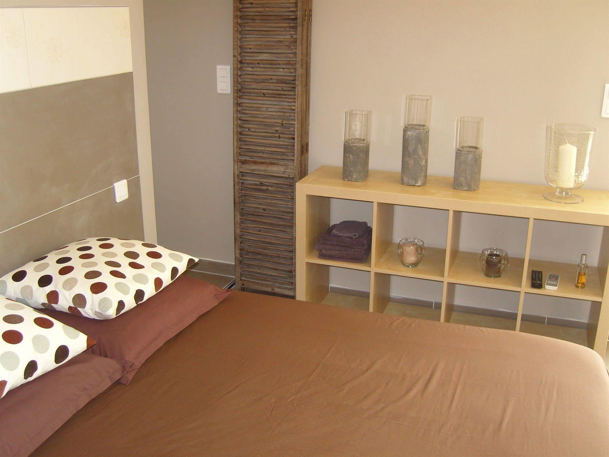 Bed and Breakfast Mas Guiraud, Le Coquet Beaucaire  Exterior foto